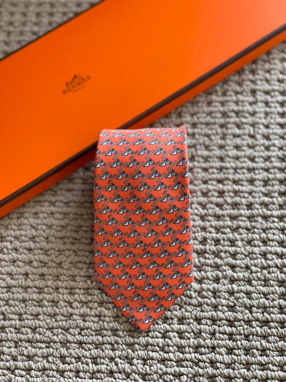 HERMES
TIE
*New Collection*
*Master Quality*
180 dhs💓

Zain179
♥️♥️♥️