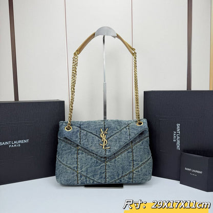 YSL
Master❣️❣️
#29cm=310 dhs🇦🇪🇦🇪
#35cm=320 dhs🇦🇪🇦🇪

Zain228
♥️♥️♥️