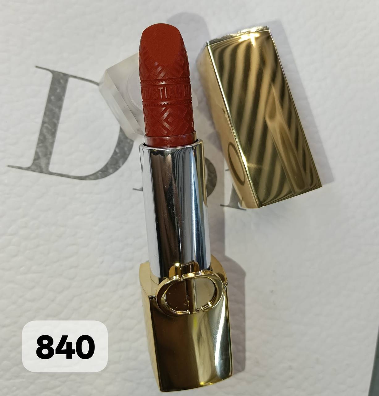 DIOR LIPSTICK SINGLE
 (GOLD CASE)
35 dhs🌺

Zain01
♥️♥️♥️