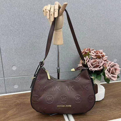 Coach
65 dhs💓

Zain232
♥️♥️♥️