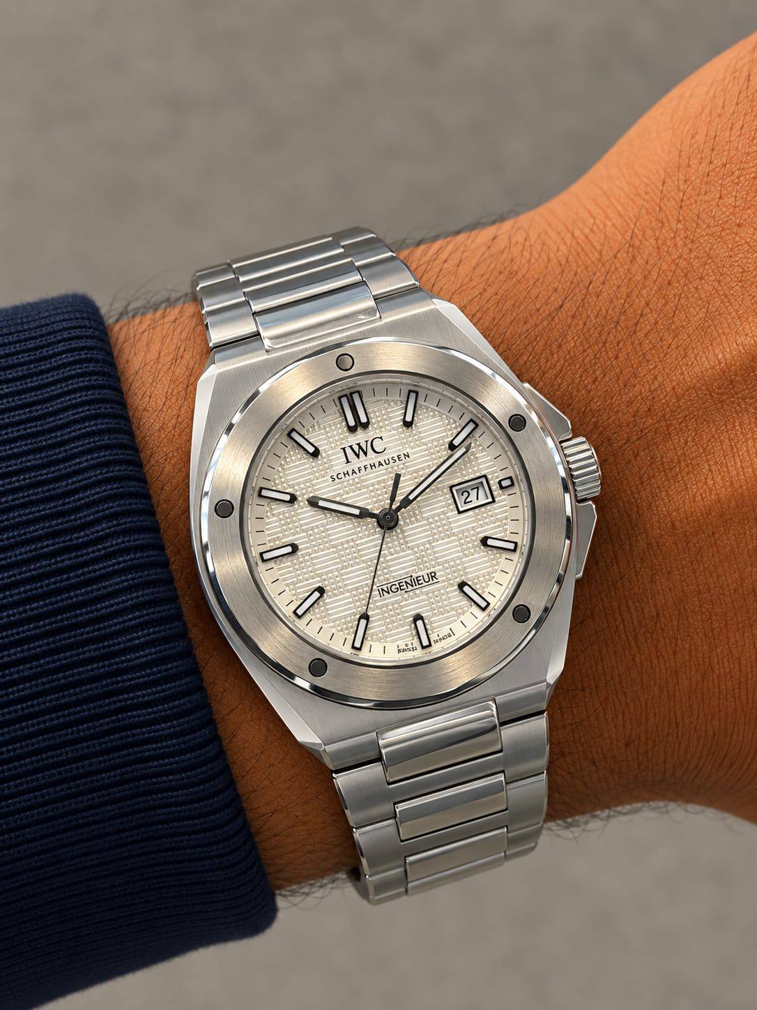 IWC
 watch for men

 good quality 
320 dhs🇦🇪🇦🇪

Zain59
♥️♥️♥️