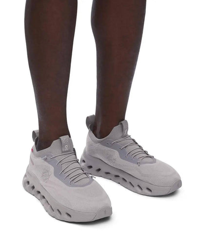 On Running Cloudtilt LOEWE Slate Grey，
Size 36-45 ，
240 dhs🗽

Zain18
♥️♥️♥️