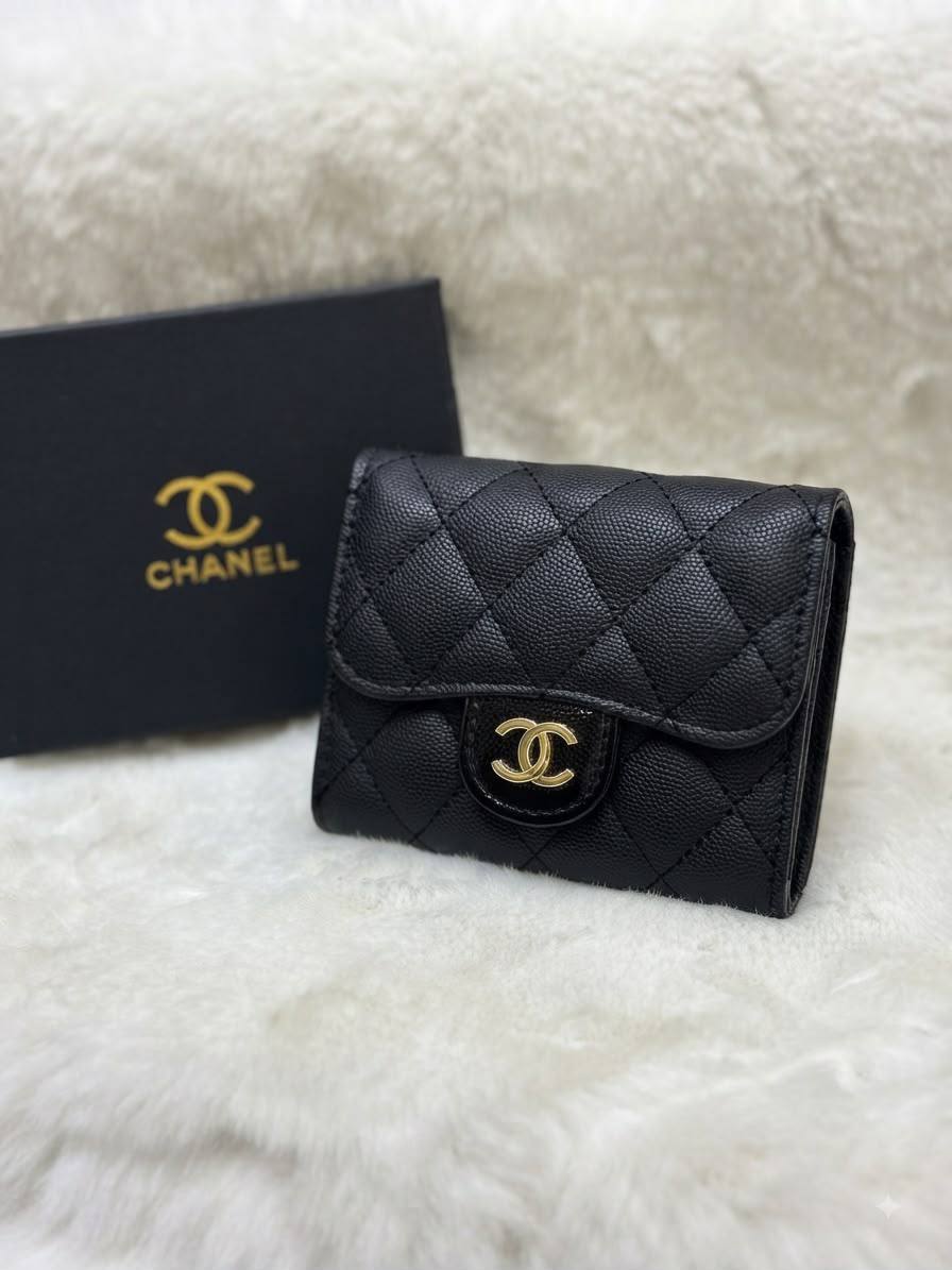 Dior YSL
NEW CAME
SMALL WALLET
GOOD QUALITY
30 dhs🇦🇪🇦🇪

Zain40
♥️♥️♥️