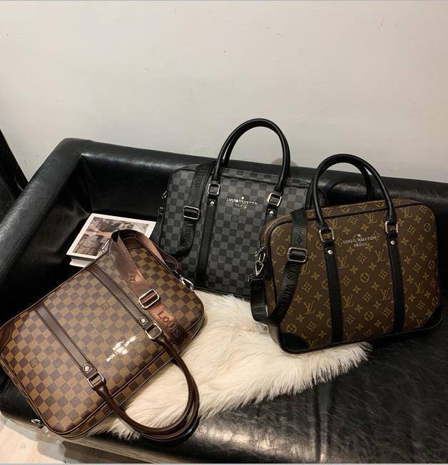 Laptop bags
90 dhs🇦🇪🇦🇪

Zain17
♥️♥️♥️