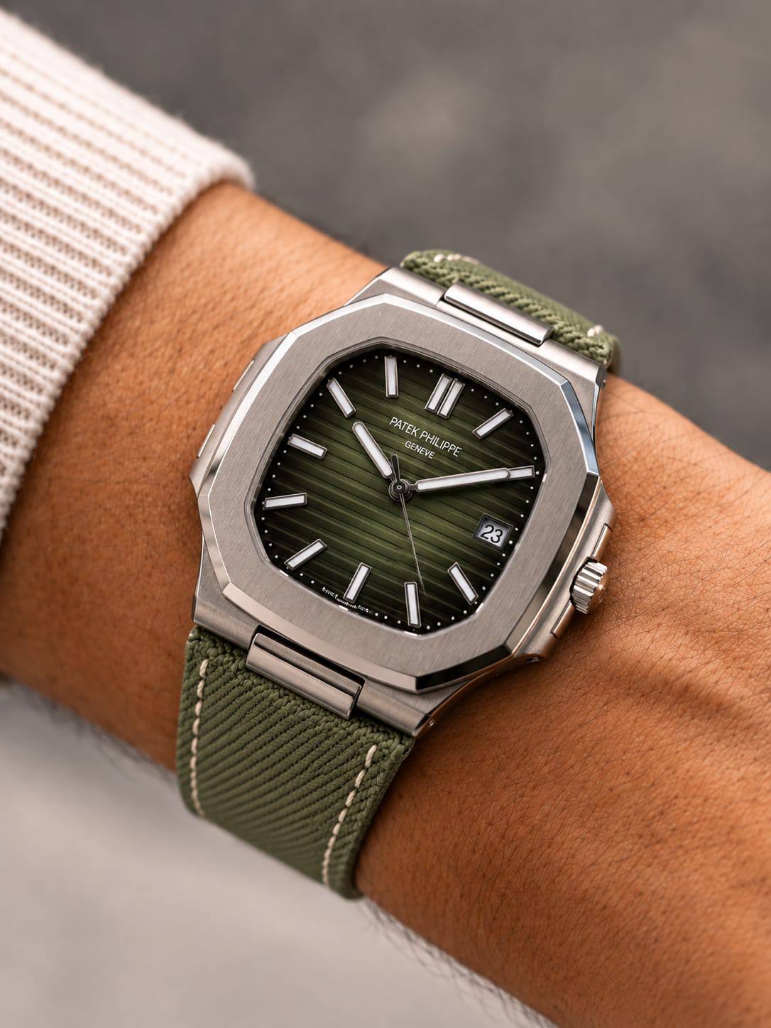 Patek Philippe 

watch for men 

good quality 

automatic 
280 dhs🇦🇪🇦🇪

Zain59
♥️♥️♥️