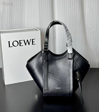Loewe 
Master
320 dhs🪙🌨️

Zain228
♥️♥️♥️
