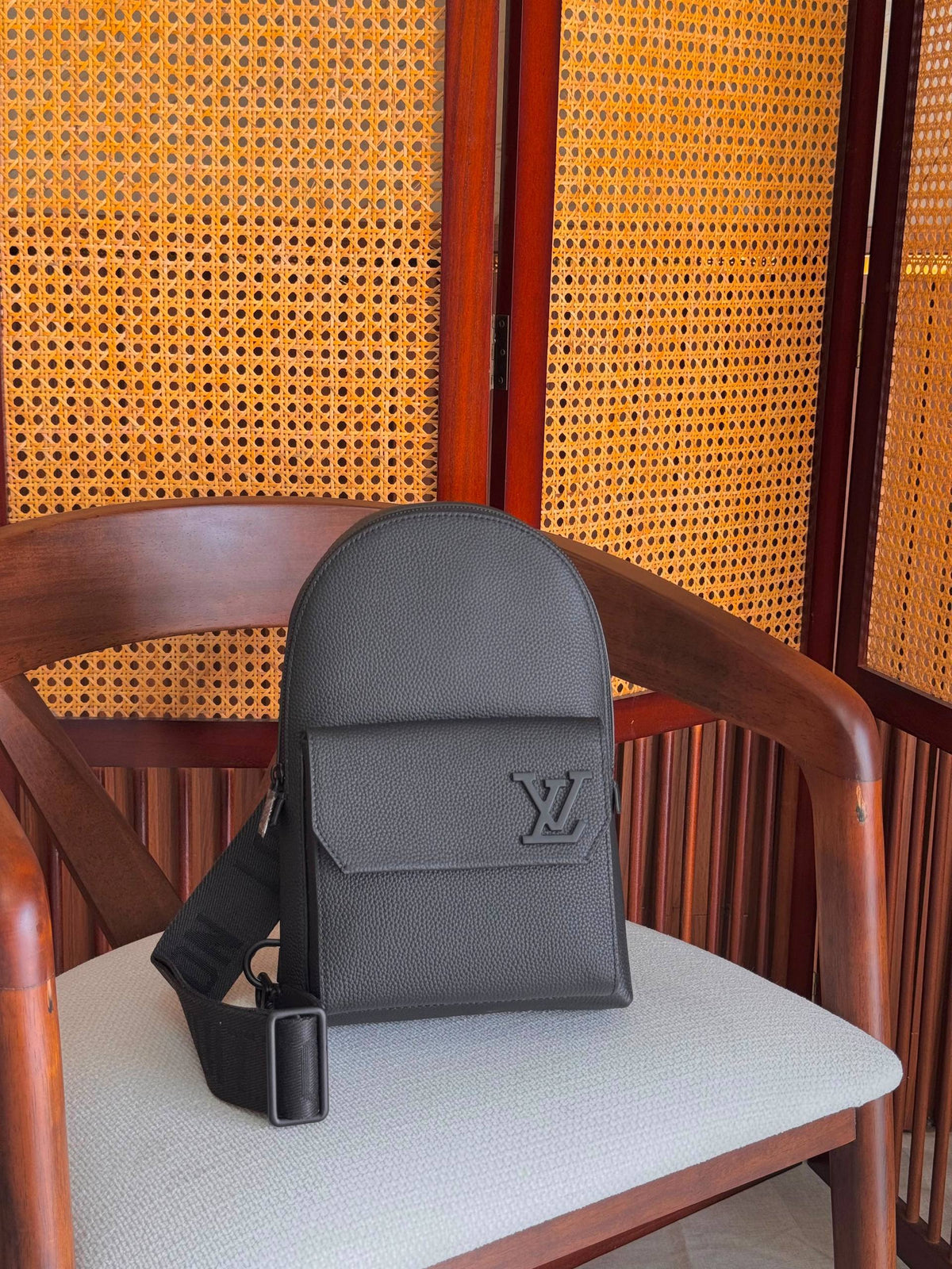 LV
950 dhs🇦🇪🇦🇪🇦🇪
*Available Now*

Zain284
♥️♥️♥️