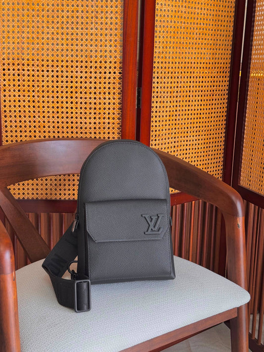 LV
950 dhs🇦🇪🇦🇪🇦🇪
*Available Now*

Zain284
♥️♥️♥️