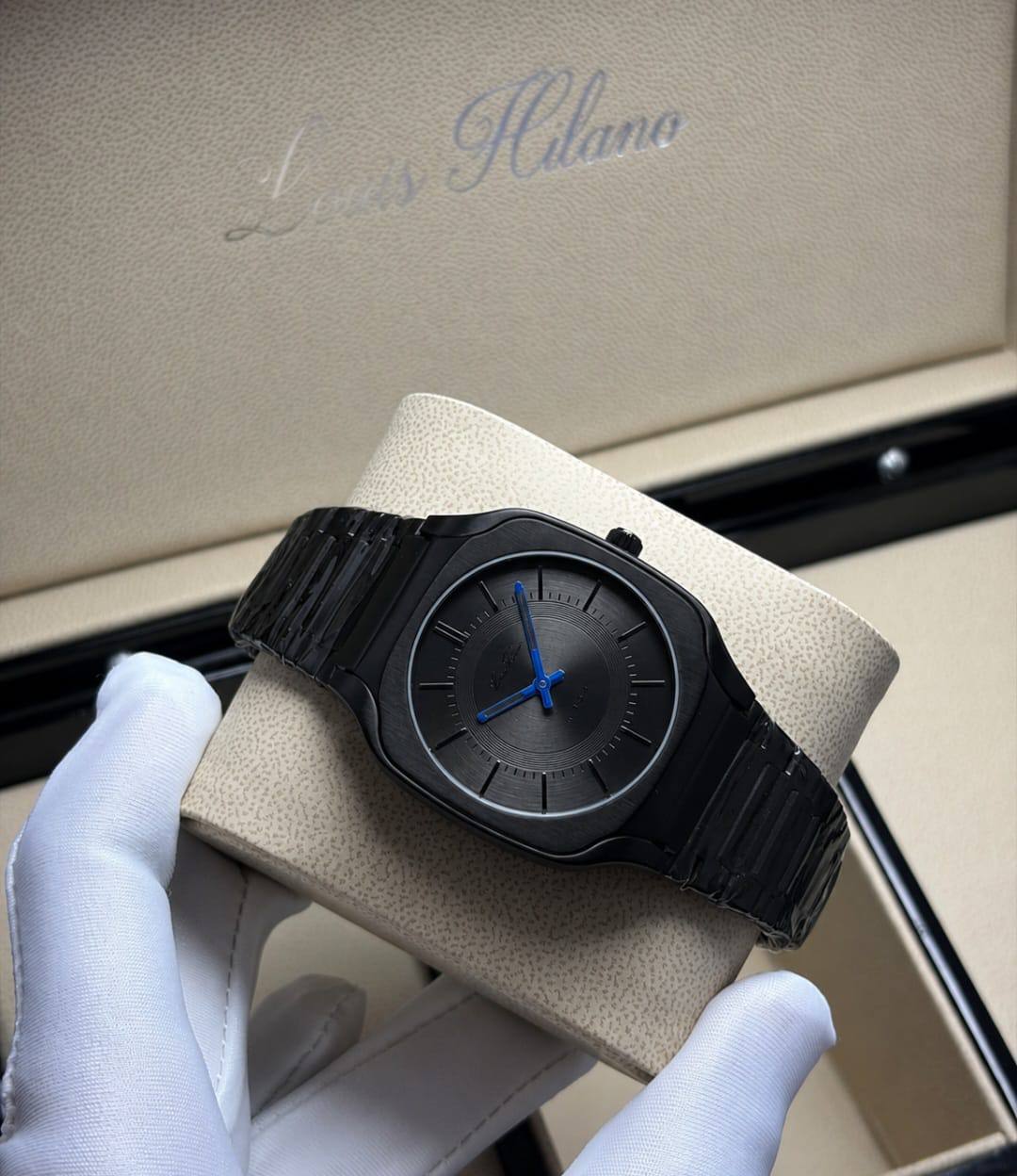 Louis Hilano watch for men good quality 
260 dhs🇦🇪🇦🇪

Zain59
♥️♥️♥️