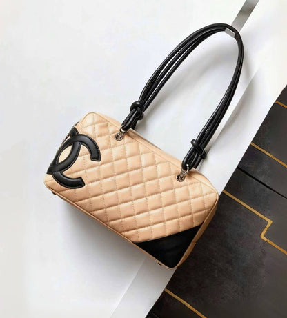 CHANEL 

COPY ONE 

NEW CAME 

130 dhs🪙🖤

Zain39
♥️♥️♥️