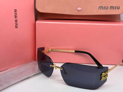 Miu Miu  
with box 
55 dhs🇦🇪🇦🇪

Zain29
♥️♥️♥️