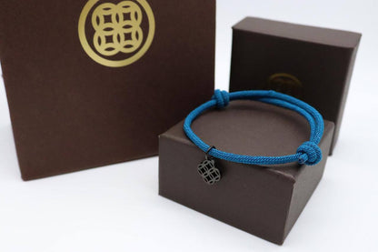 Bracelet 
55 dhs💓
+Box and paper bag🎁

Zain33
♥️♥️♥️