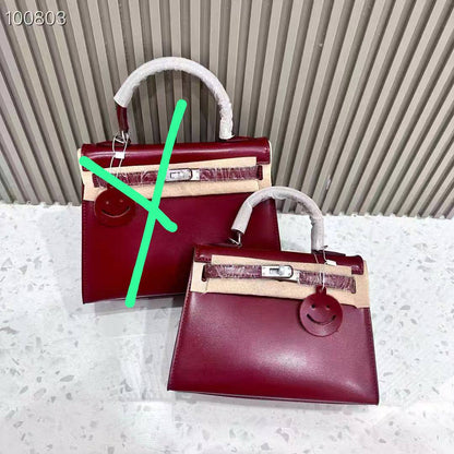 Hermes
GOOD QUALITY 
120 dhs✅
SIZE 25 CM

Zain200
♥️♥️♥️