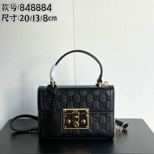 Gucci Master
280 dhs🪙💚

Zain10
♥️♥️♥️
