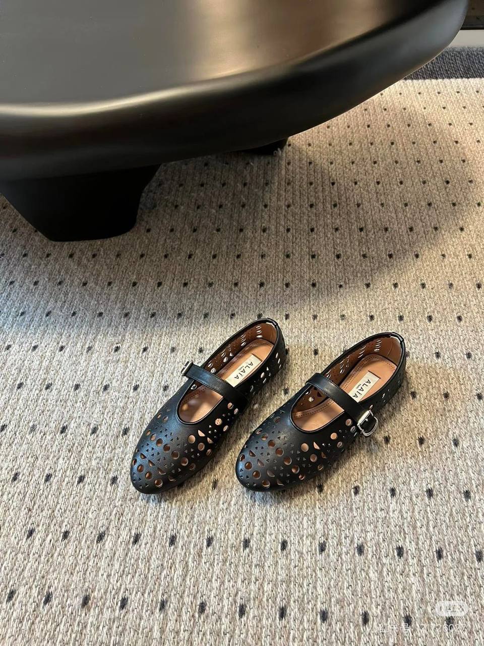 Alaia flat 
Size 36-41
120 dhs✅

Zain145
♥️♥️♥️