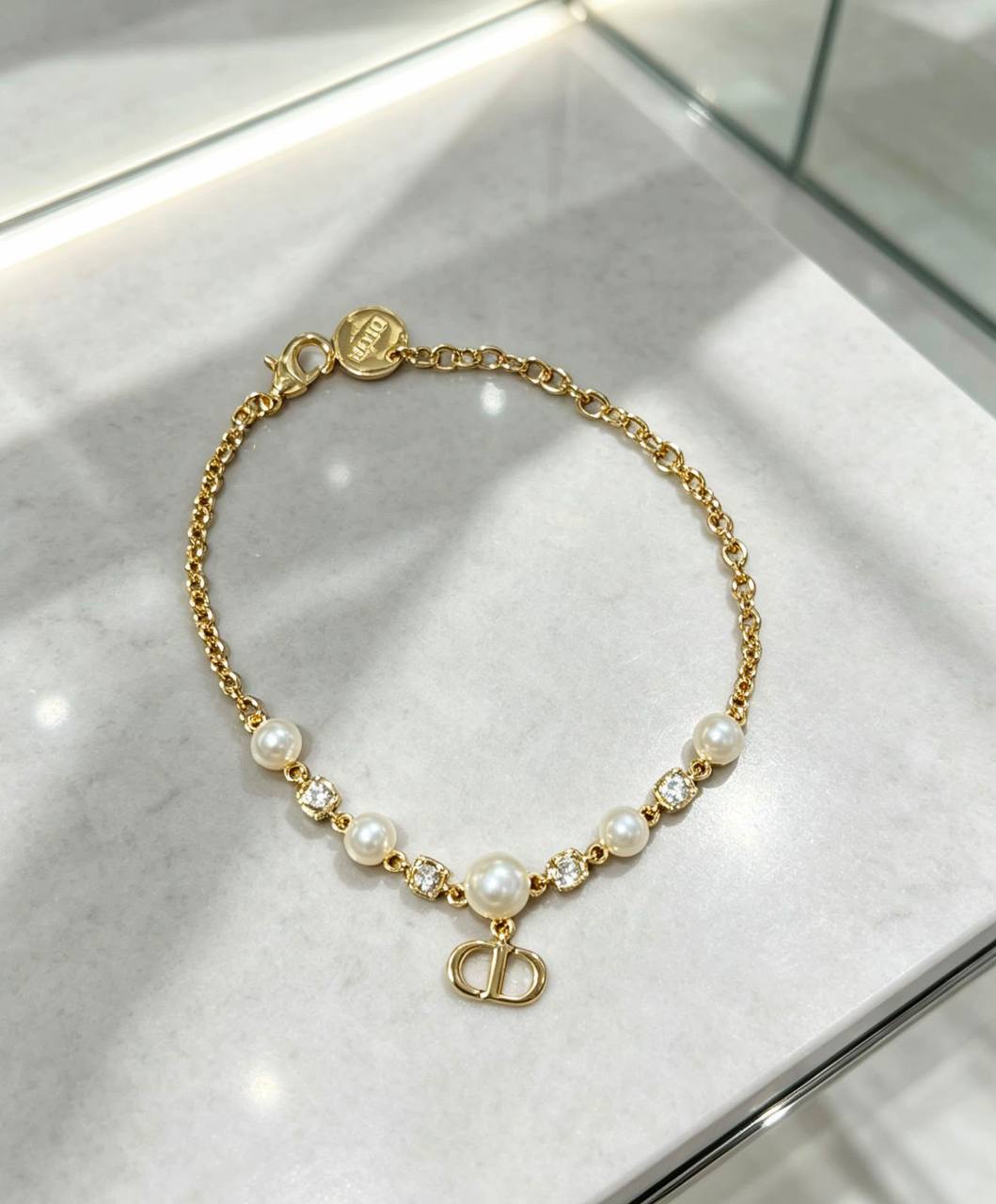 Dior 
Necklace ✨
Bracelet 🦋
Master quality 💯
With normal boxes 📦 
105 dhs🇦🇪🇦🇪

With master box 🗃️ 
130 dhs🇦🇪🇦🇪

Zain216
♥️♥️♥️