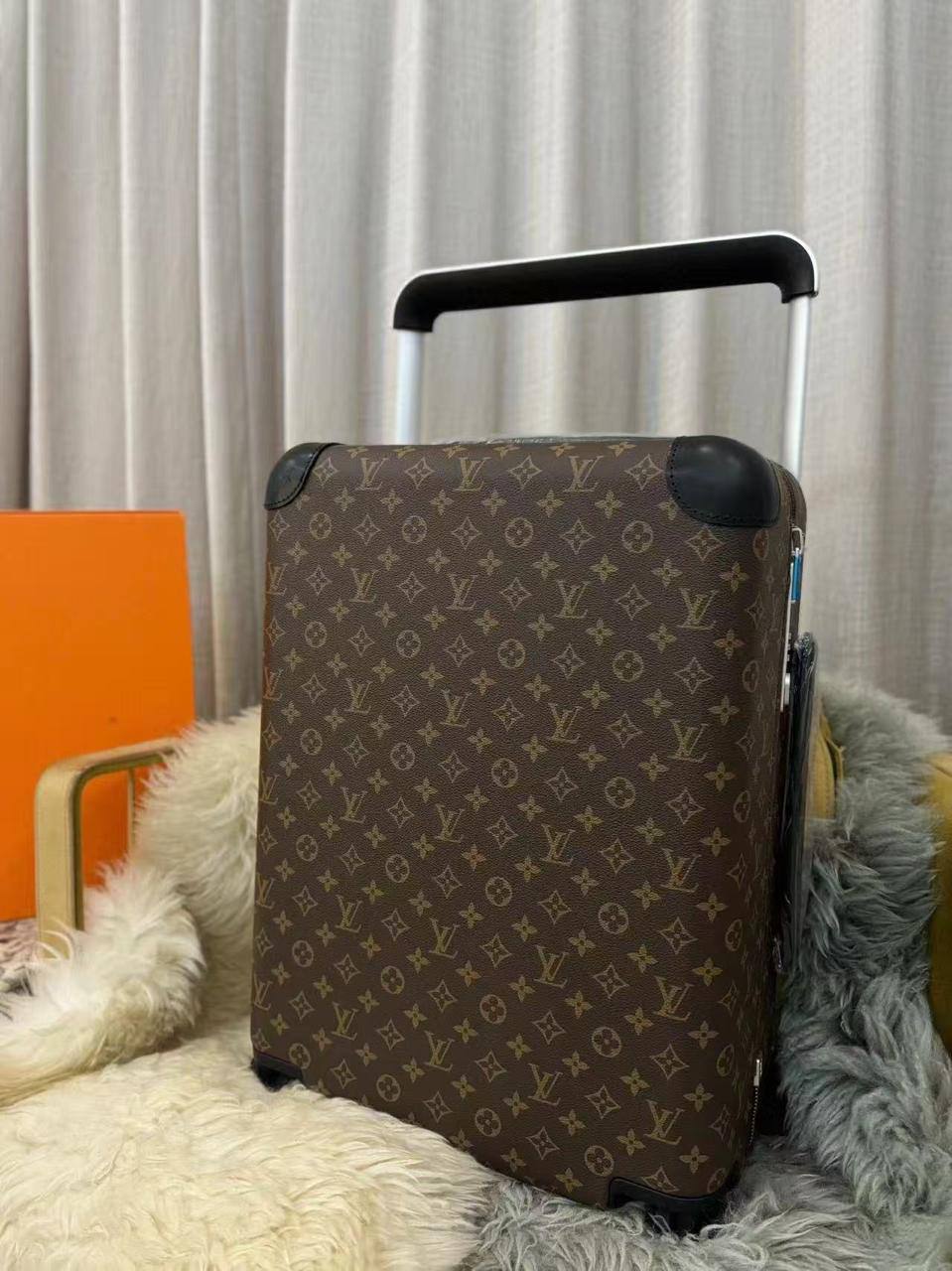 Rimowa & LV
Super Master
For Price 👇 WhatsApp✅
0568585901 
0507557372
0552275751 Owner Zain 👌

Zain314
♥️♥️♥️