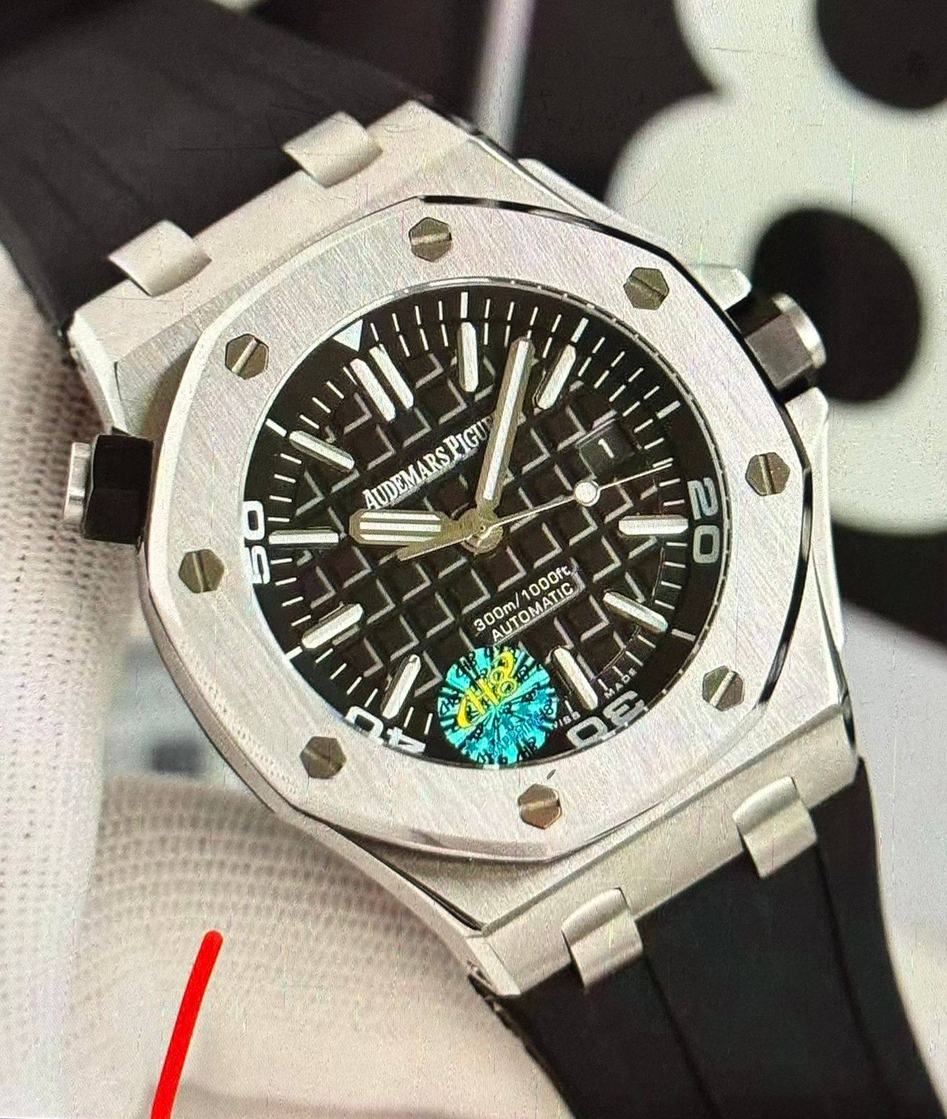 Audemars piguet for men ... automatic🌹🌹🌹

290 dhs❣️
____With box______❒
🎁🎁🎁

Zain108
♥️♥️♥️