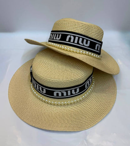 HAT
60 dhs💓

Zain93
♥️♥️♥️
