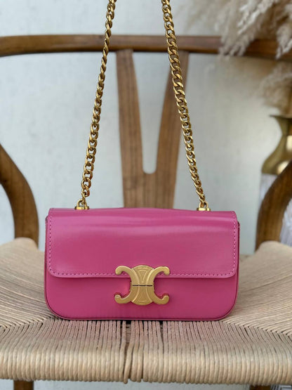 CELINE
21cm
310 dhs🇦🇪
Top quality 
With box🎁

Zain167
♥️♥️♥️
