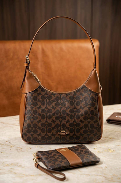 COACH TOTE BAG 🆕
GOOD QUALITY 💫
110 dhs💓
WITH BOX 📦

Zain28
♥️♥️♥️
