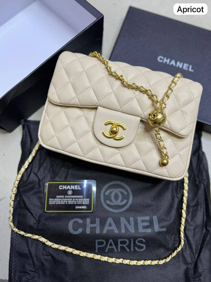 🌷 Chanel CF
1⃣️ First quality +🎁
Size : 22 * 16  cm
90 dhs💓
with box🎁

Zain115
♥️♥️♥️