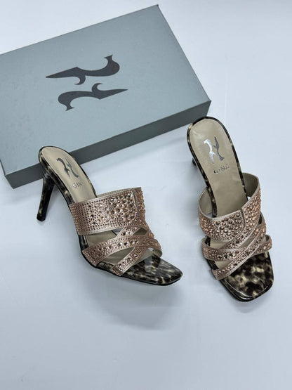 Gina
Size 36-41
115 dhs🪙🌨️

Zain21
♥️♥️♥️