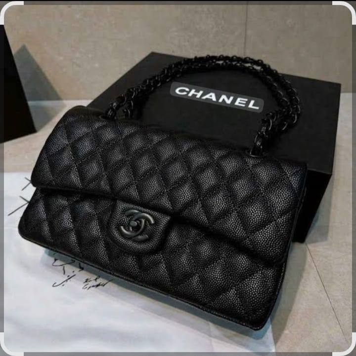 Chanel
120 dhs🇦🇪

with box
🎁🎁🎁

Zain235
♥️♥️♥️