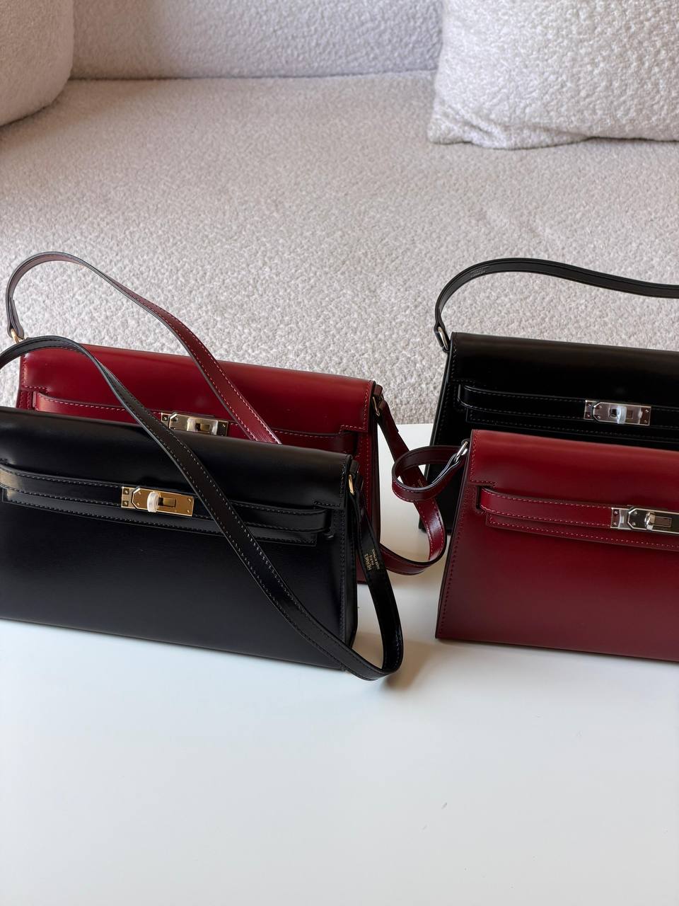 Hermes
 Elan Box 27cm💕master quality😍with box❤️
380 dhs✅

Zain52
♥️♥️♥️
