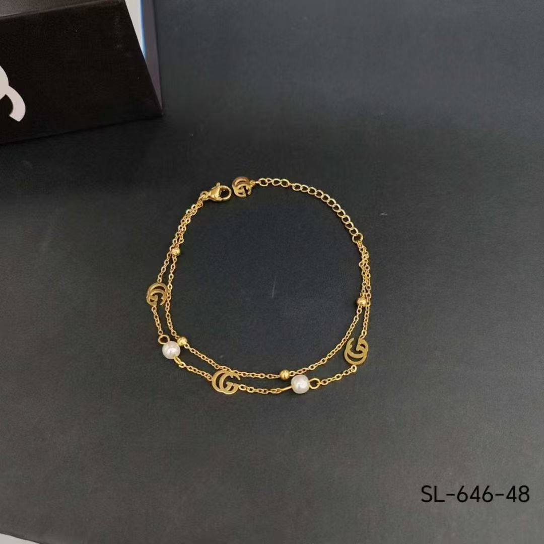 *Stainless steel ❤️‍🔥*
Mix items 🌸
Non tarnish 💯
With black boxes 🗃️ 
20 dhs💓
With normal boxes 📦 
And paper bag🛍️
30 dhs💓

Zain216
♥️♥️♥️