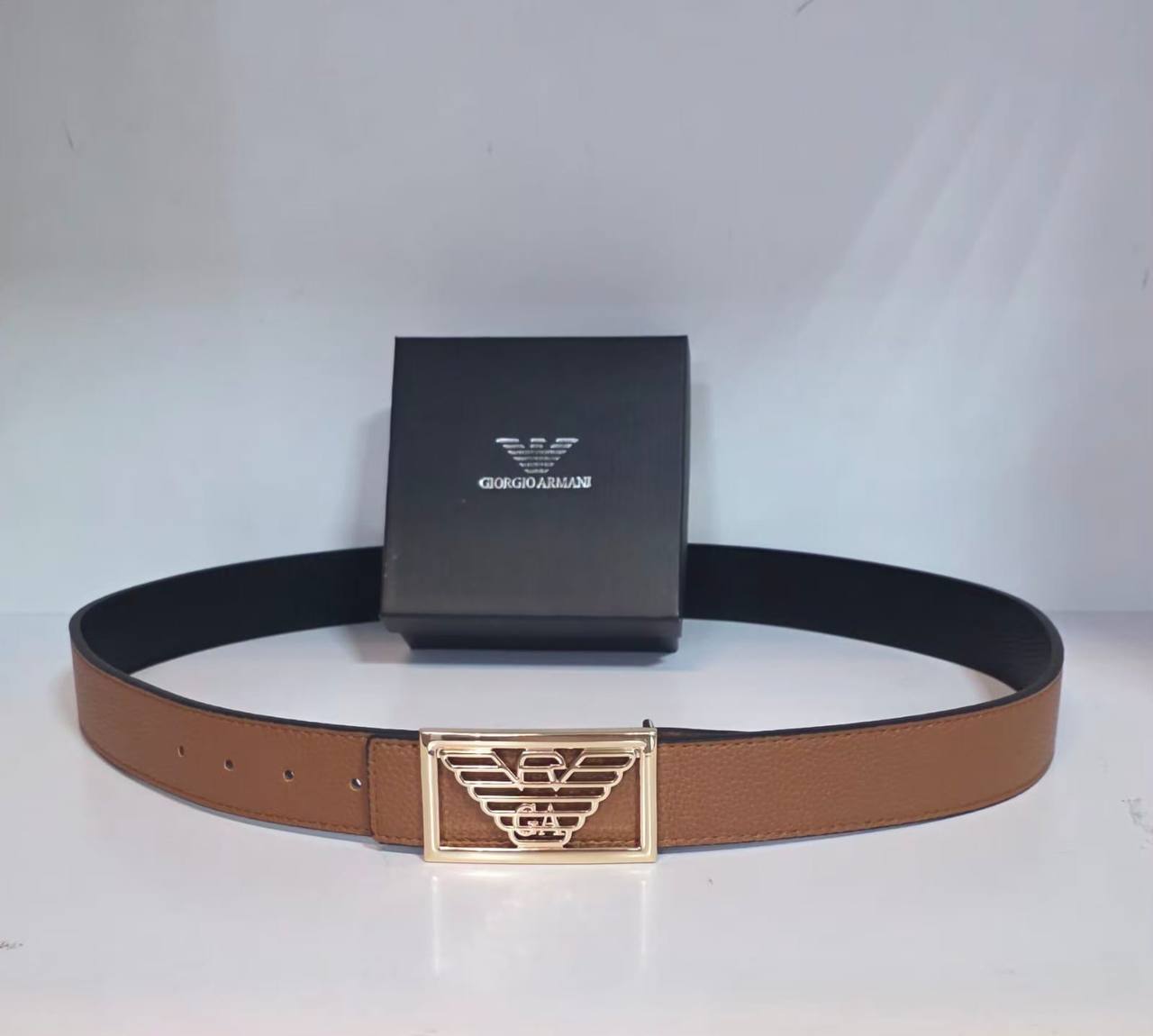 Mens belts 
with box
35 dhs💛

Zain232
♥️♥️♥️