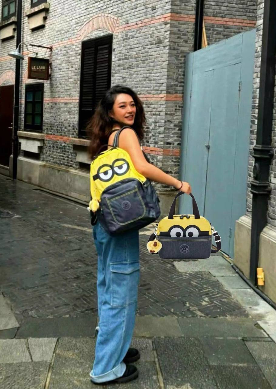 Kipling Minion
Backpack 60 dhs✅
Lunch bag 55 dhs✅
One set 110  dhs✅

Zain39
♥️♥️♥️