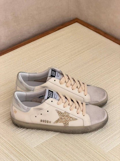 JIMMY CHOO 
QUALITY:SUPER MASTER 😍💥
450 dhs🇦🇪🇦🇪

Zain319
♥️♥️♥️
