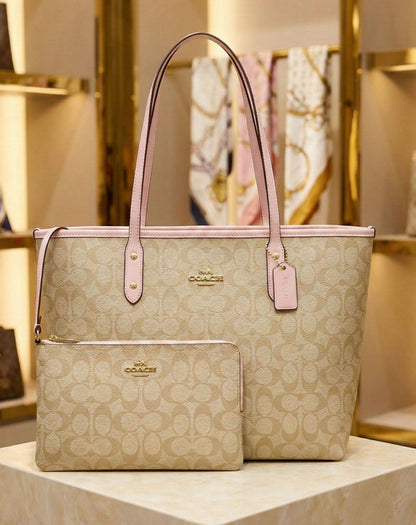 Coach
100 dhs🗽
Size. 40cm

Zain175
♥️♥️♥️
