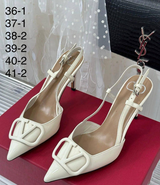 Valentino
120 dhs🪙💕

Zain40
♥️♥️♥️