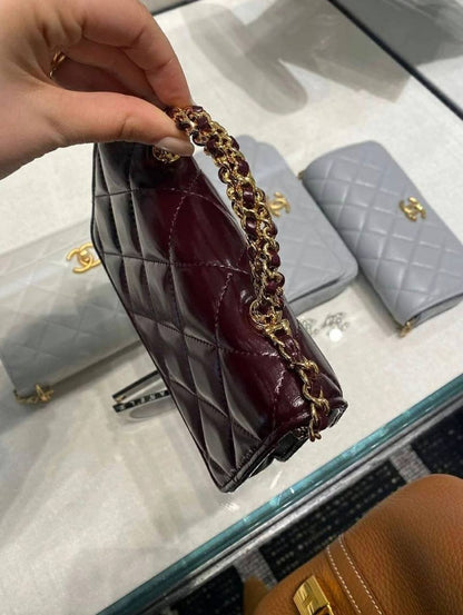 Chanel
100 dhs✅
Good-quality 

with box
🎁🎁🎁

Zain35
♥️♥️♥️