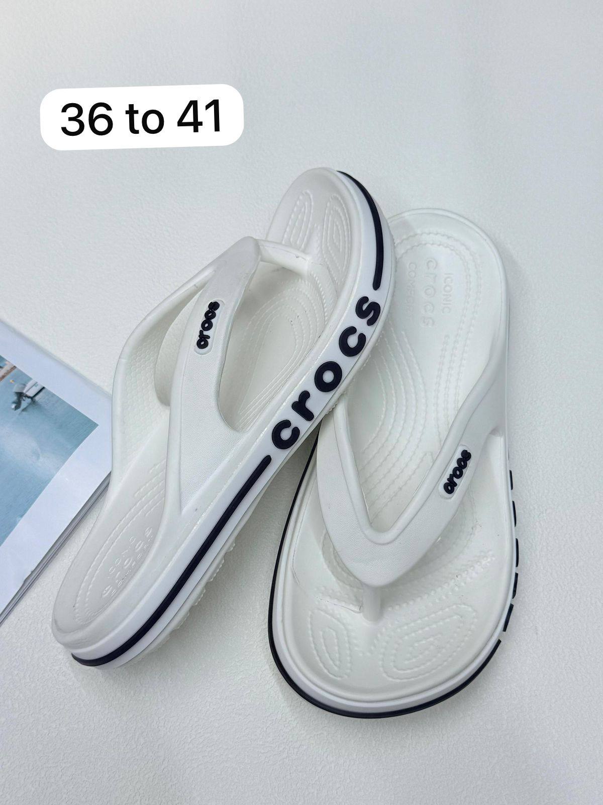 crocs unisex
Size 36to45
40 dhs❣️

Zain236
♥️♥️♥️