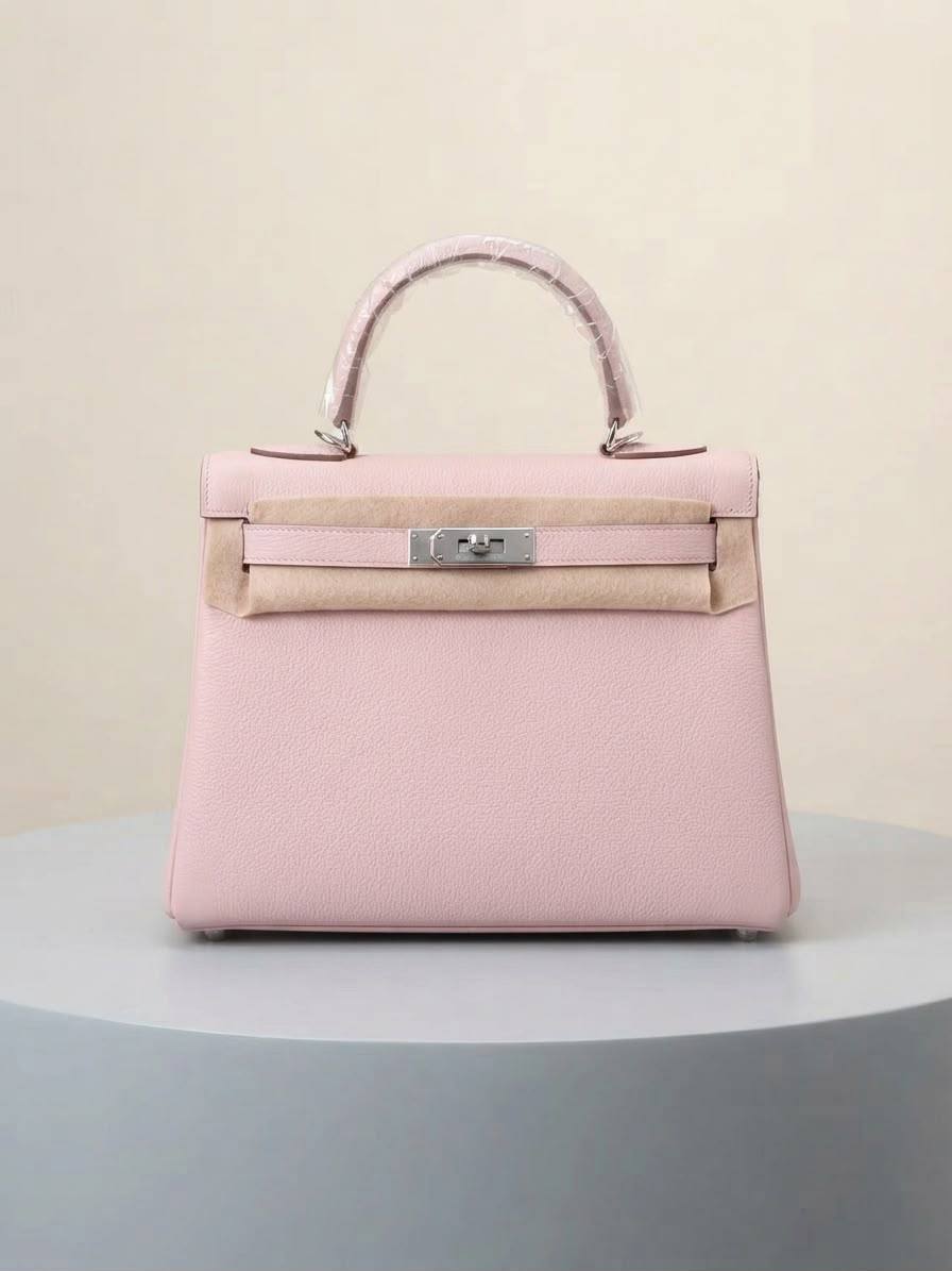 Hermes Kelly 

28CM

Super master quality 
Available ✨💕💕

With full packing 📦🎀

For Price 👇 WhatsApp✅
0568585901 
0507557372
0552275751 Owner Zain 👌

Zain252
♥️♥️♥️