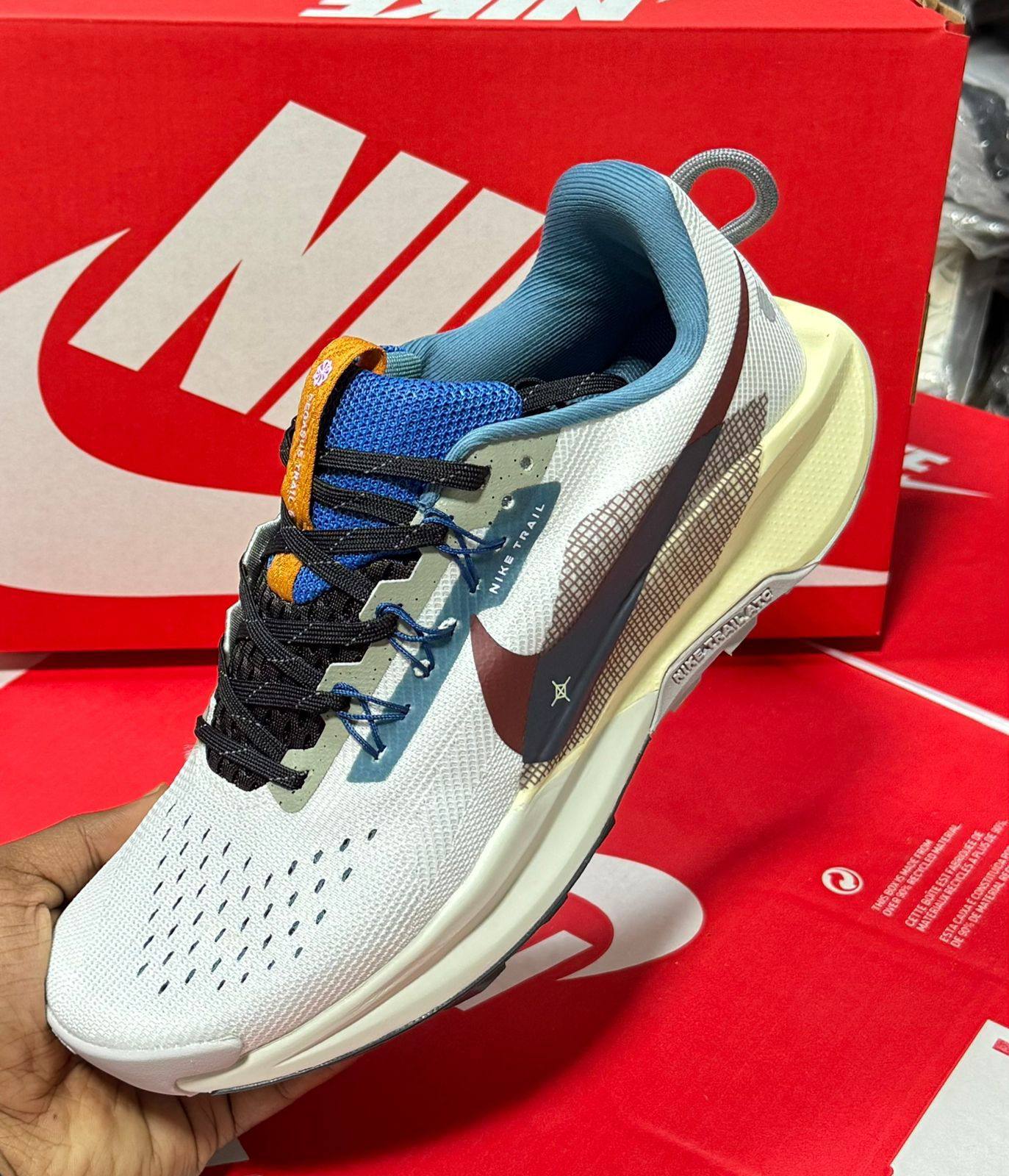 Nike
Size 40-45⚡️ 
130 dhs🗽

Zain183
♥️♥️♥️