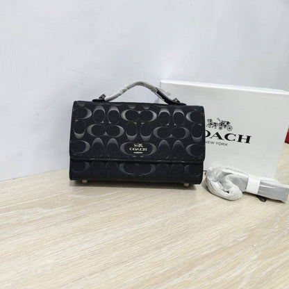 Fendi - Prada - CH - YSL - MK
100 dhs🇦🇪🇦🇪
with box
size 22cm

Zain26
♥️♥️♥️