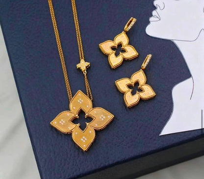 ROBERTO COIN
Necklace & Earing
Master

With normal box 🎁
145 dhs🇦🇪🇦🇪

With master box 🎁
220 dhs🇦🇪🇦🇪

Zain263
♥️♥️♥️