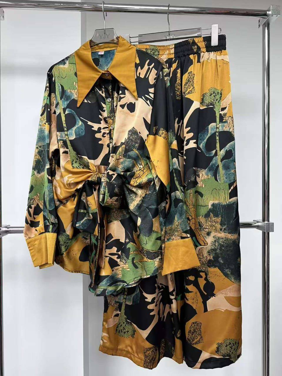 New
Size #L. XL .2XL .3XL
140 dhs✅

Zain295
♥️♥️♥️