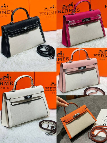 Hermes Killy Canvas
Size : 22 *15  cm
90 dhs🪙🖤
with box🎁

Zain115
♥️♥️♥️