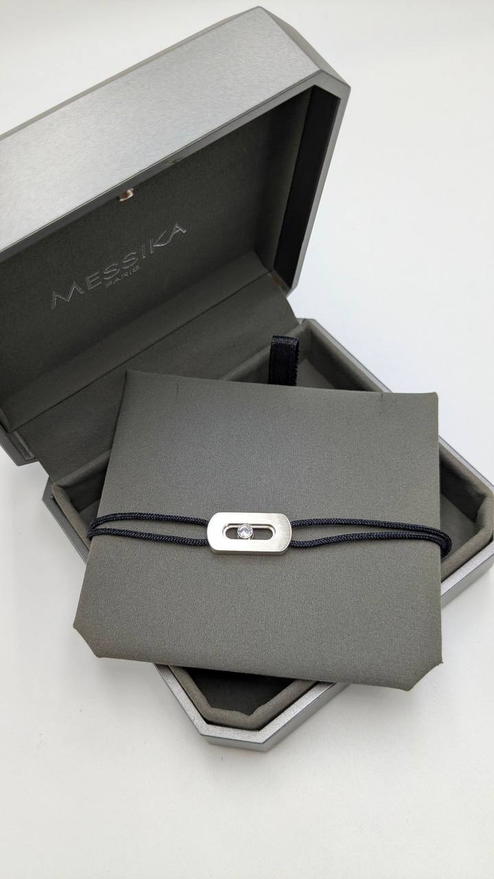 Messika
*Master Quality* 
*F. Bracelet*
50 dhs✅ with Normal Box 🎁
65 dhs✅ with Good Box 🎁
110 dhs✅ with Master Box 🎁

Zain210
♥️♥️♥️