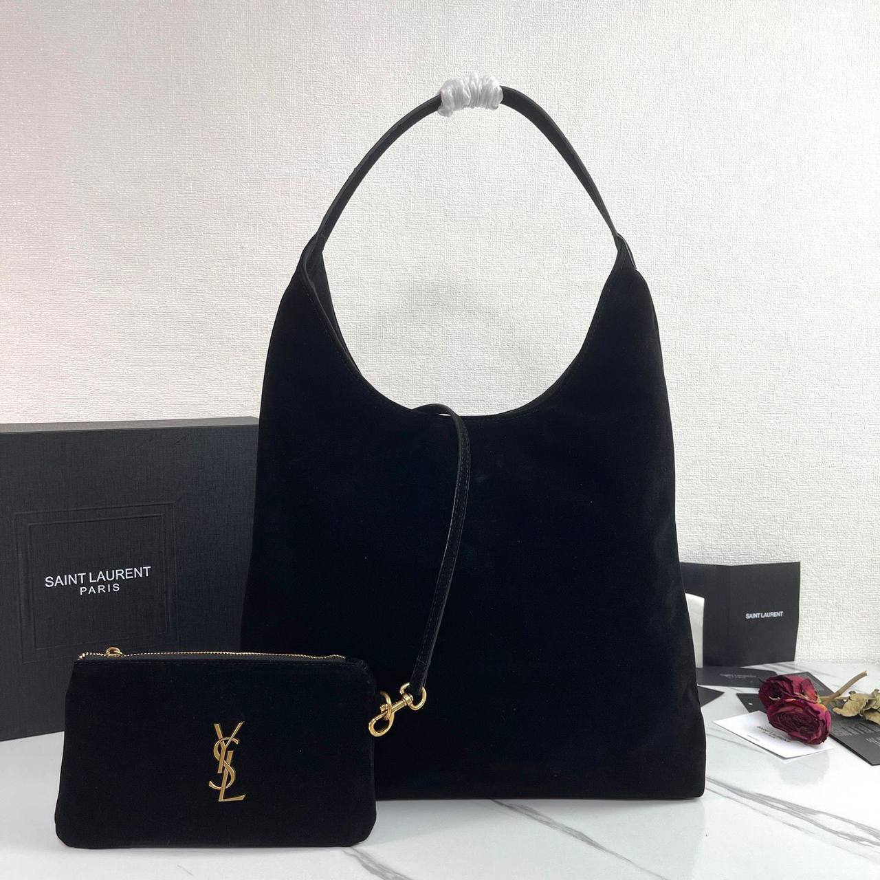 YSL 
GOOD QUALITY 
120 dhs✅

Zain295
♥️♥️♥️