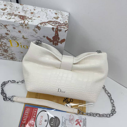 Dior
90 dhs🇦🇪🇦🇪
with box

Zain265
♥️♥️♥️