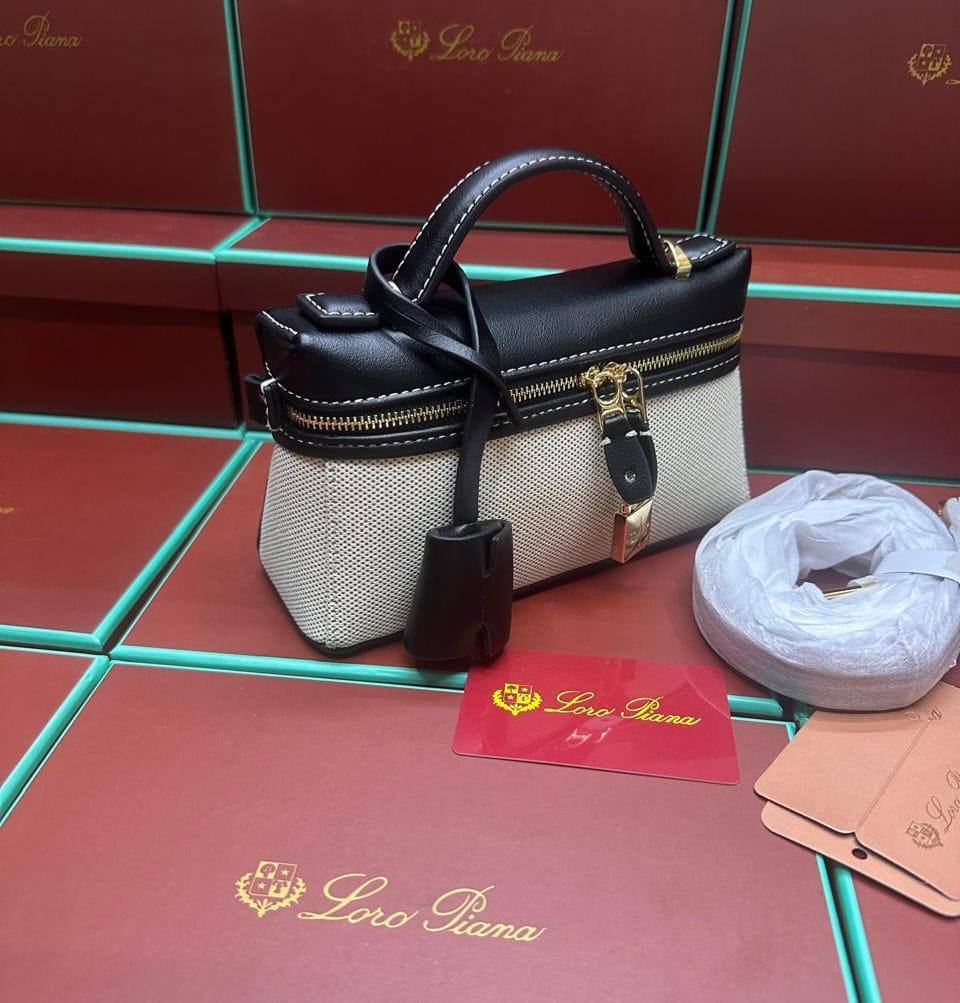 Loro Piana
110 dhs🇦🇪🇦🇪

Zain143
♥️♥️♥️