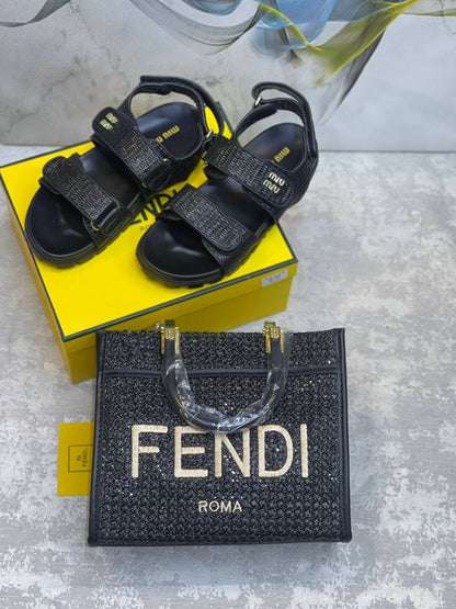Fendi
Set 
Size 36-41
240 dhs✅

Zain175
♥️♥️♥️