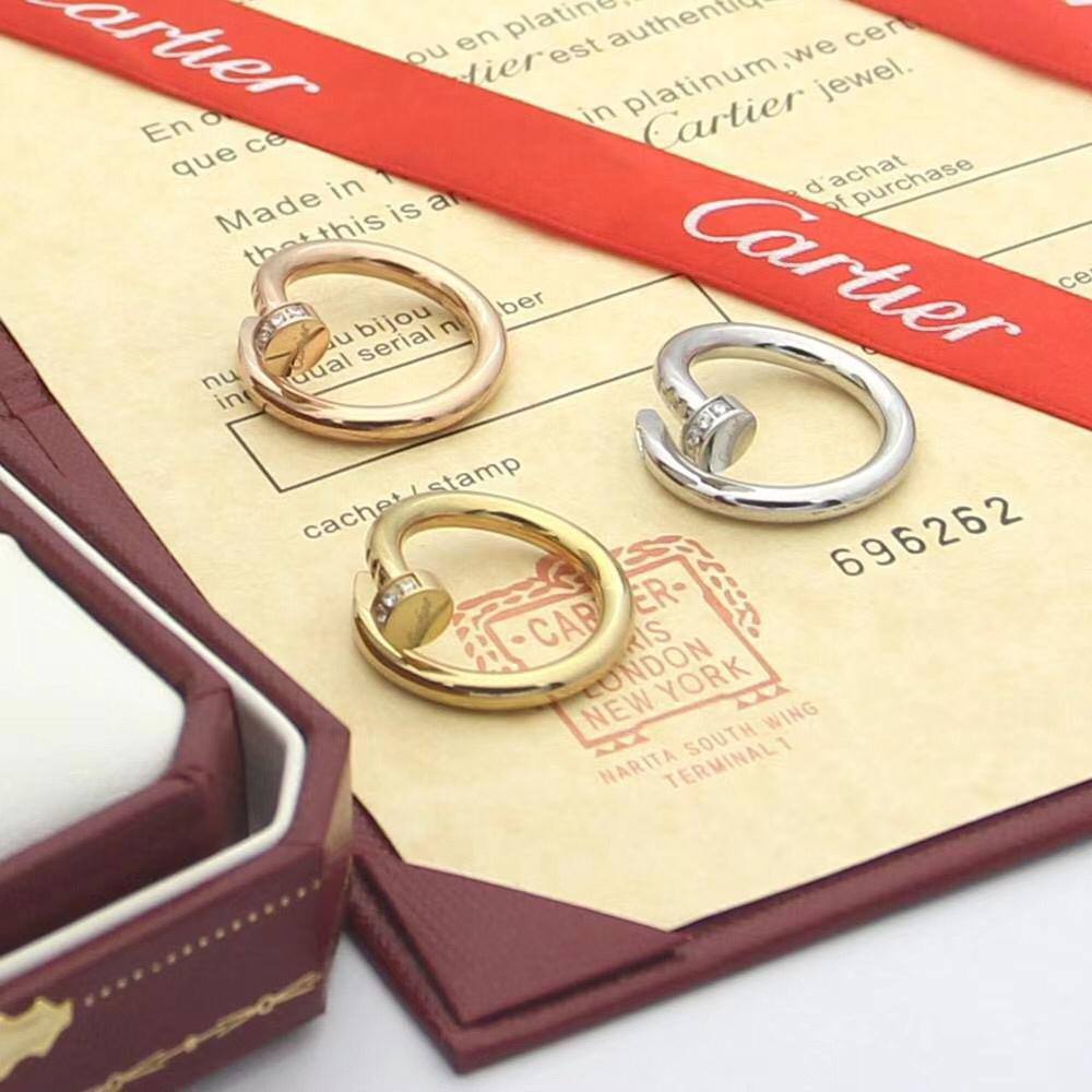 RINGS 
MASTER✨💫
40 DHS✅EACH 
WITH BOX AND PAPER BAG🛍️🎁
SIZES AVAILABLE

Zain89
♥️♥️♥️