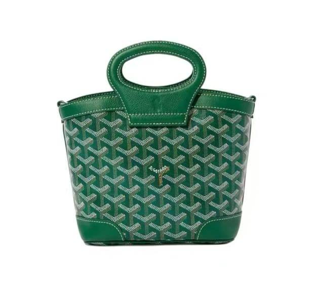 Goyard 
120 dhs✅

Zain235
♥️♥️♥️